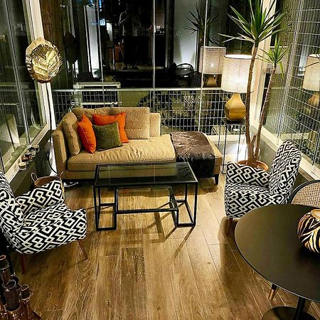 Appartement Portrait Luxury Loft à Bari Extérieur photo
