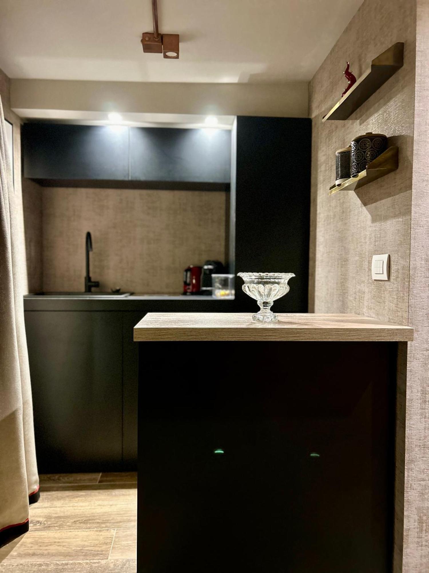 Appartement Portrait Luxury Loft à Bari Extérieur photo