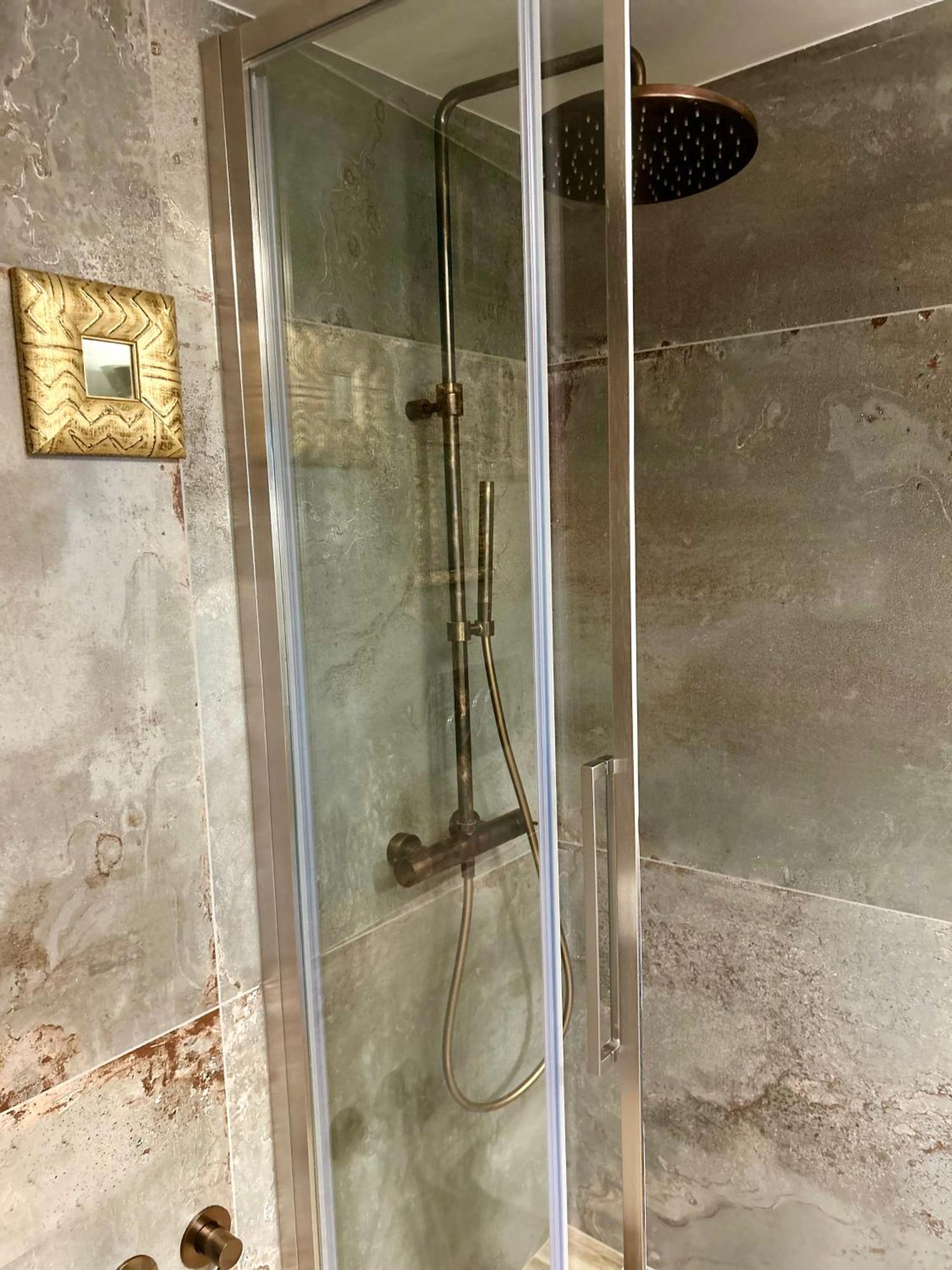 Appartement Portrait Luxury Loft à Bari Extérieur photo